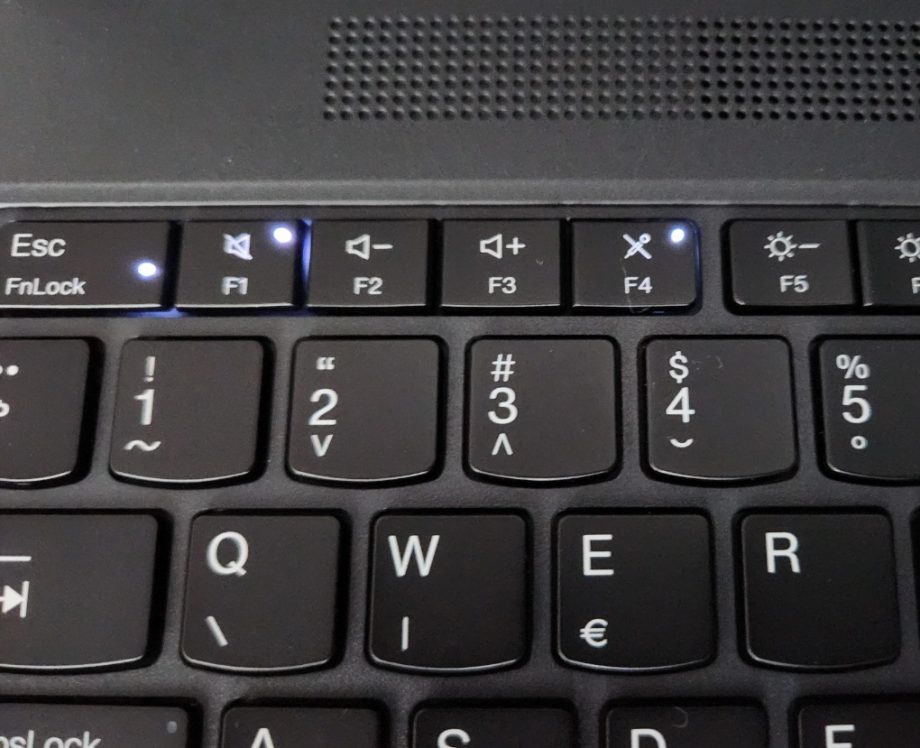 Lenovo Thinkpad ESC + F1 + F4 led blinking IT Blog